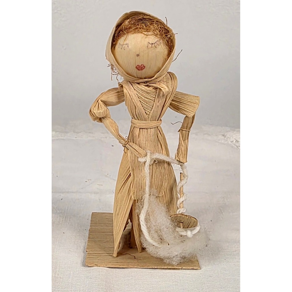 Vintage Handcrafted Corn Husk Doll Folk Art Figurine Woman with Drop Spindle 6"